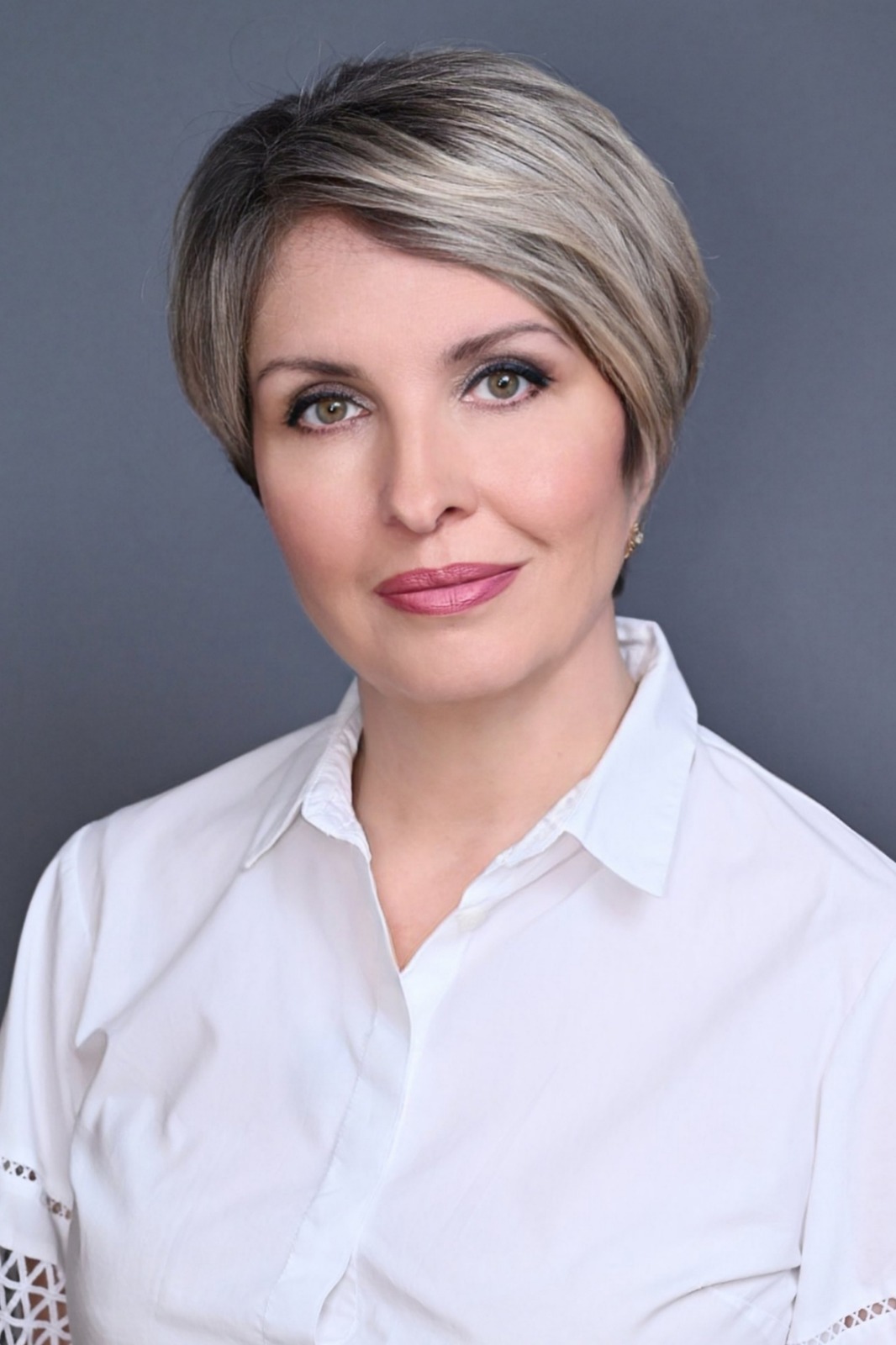 Попова Ирина Николаевна.